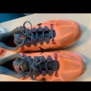 Nike Coral Lunerglide Running Sneakers
